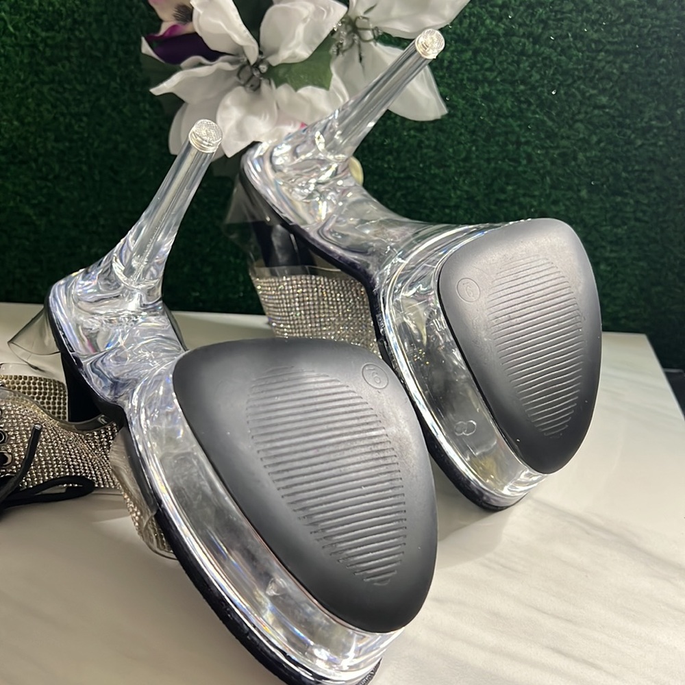 High Platform Heels - Picture 2 of 2